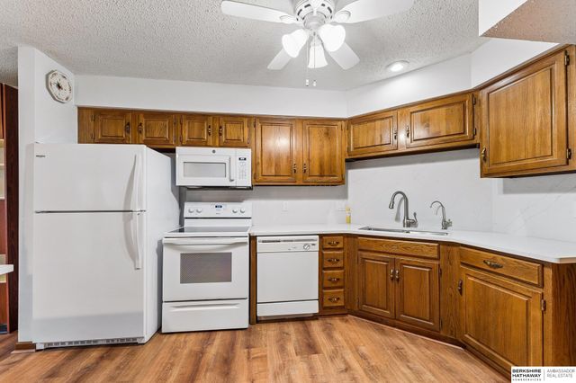 4020 N 103rd Plaza, Omaha, NE 68134