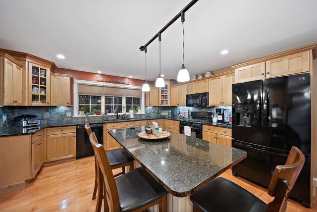 11 Summit Way, Wilton, NH 03086