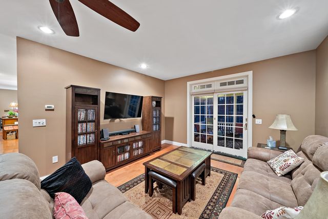 11 Summit Way, Wilton, NH 03086