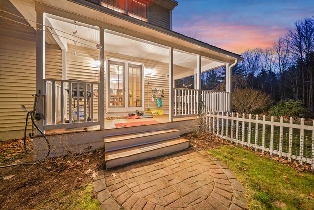 11 Summit Way, Wilton, NH 03086