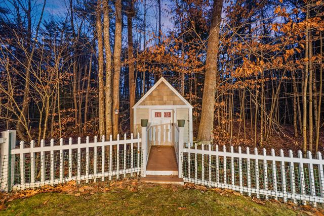 11 Summit Way, Wilton, NH 03086