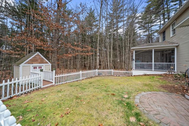 11 Summit Way, Wilton, NH 03086