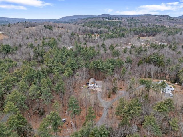 11 Summit Way, Wilton, NH 03086