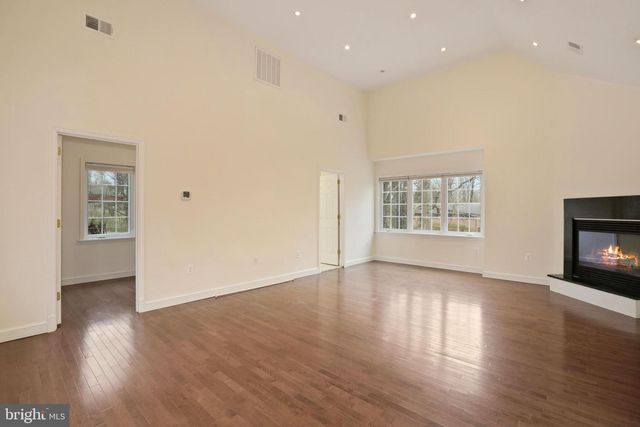 11017 MARCLIFF RD, North Bethesda, MD 20852