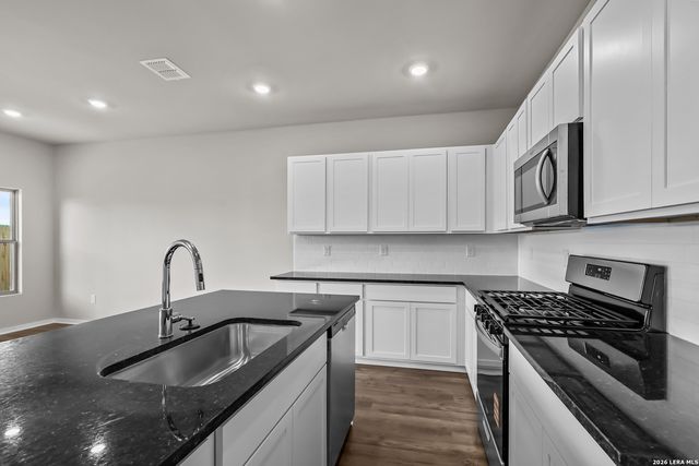 15565 Doublecreek Drive, San Antonio, TX 78253