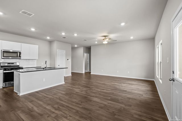 15565 Doublecreek Drive, San Antonio, TX 78253