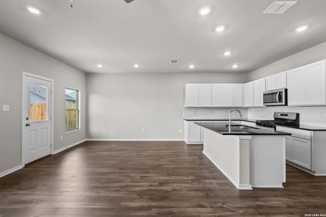 15565 Doublecreek Drive, San Antonio, TX 78253