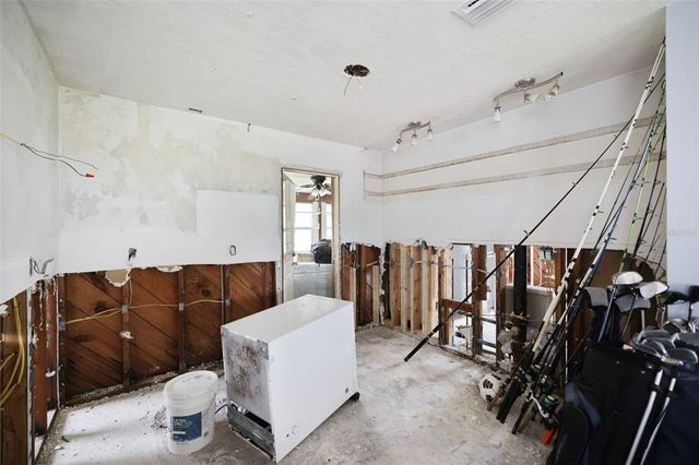 1875 MISSISSIPPI AVENUE NE, St Petersburg, FL 33703