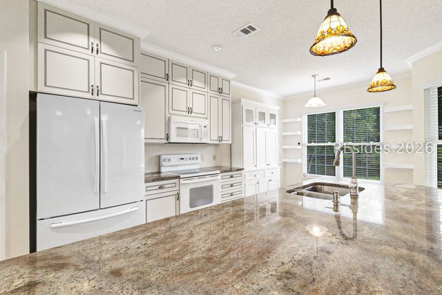 15 Wainwright Dr, Bluffton, SC 29909