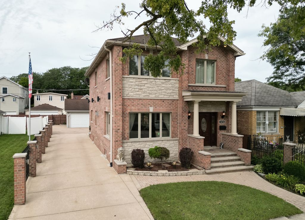 3456 N Pioneer Avenue, Chicago, IL 60634 — photo 2