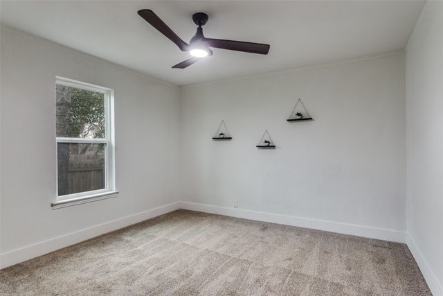 4221 Donnelly Avenue, Fort Worth, TX 76107