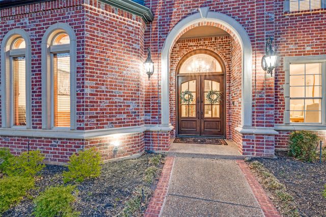 805 Huntington Court, Southlake, TX 76092