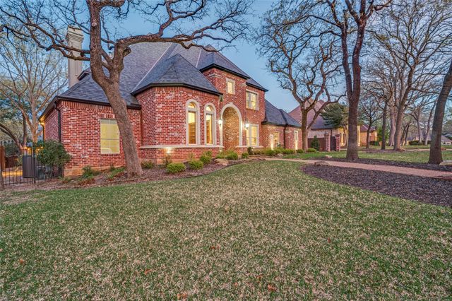805 Huntington Court, Southlake, TX 76092