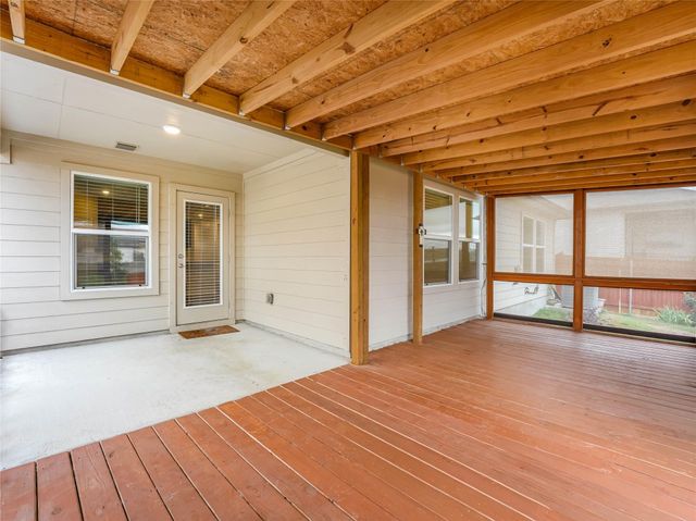 127 Sky Meadows CIR, San Marcos, TX 78666