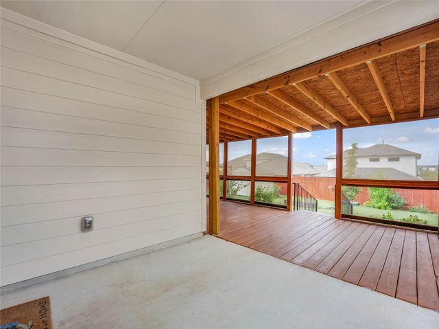 127 Sky Meadows CIR, San Marcos, TX 78666