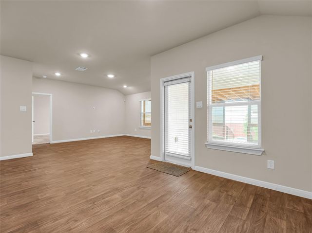 127 Sky Meadows CIR, San Marcos, TX 78666