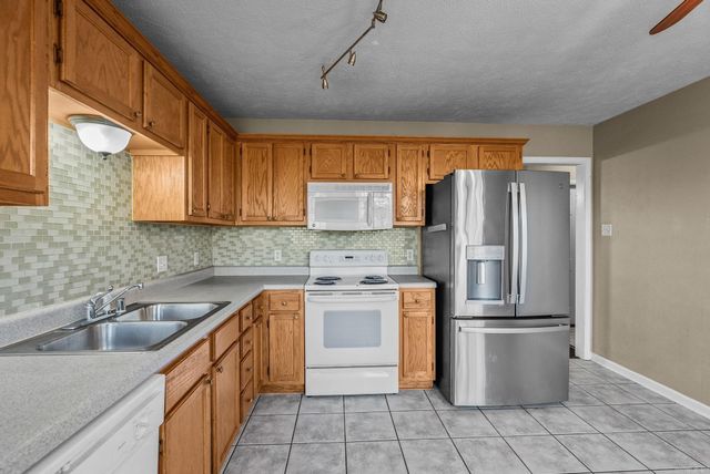 1550 Gold Falls, Conway, AR 72032