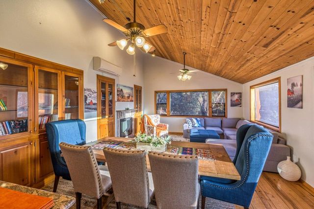 42203 Oak Lane, Oakhurst, CA 93644