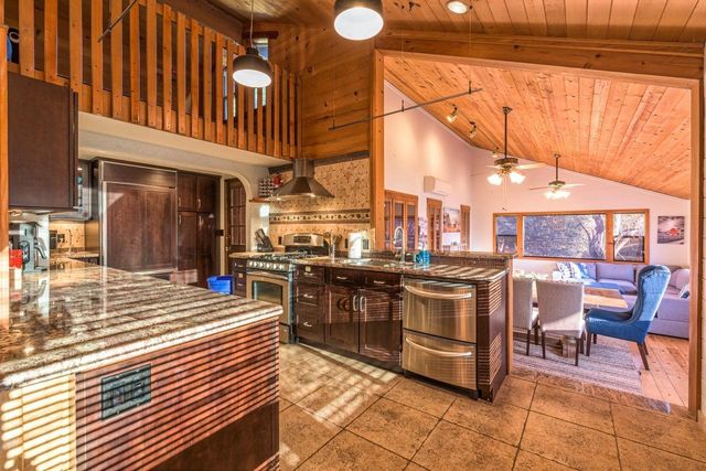 42203 Oak Lane, Oakhurst, CA 93644