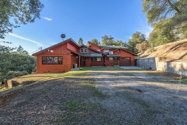 42203 Oak Lane, Oakhurst, CA 93644