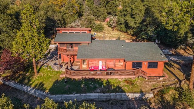 42203 Oak Lane, Oakhurst, CA 93644