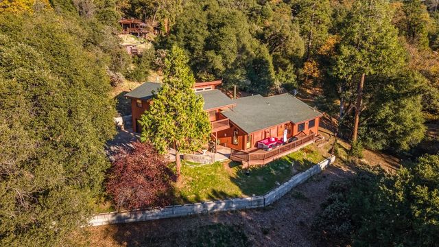 42203 Oak Lane, Oakhurst, CA 93644