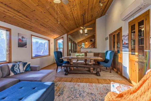 42203 Oak Lane, Oakhurst, CA 93644