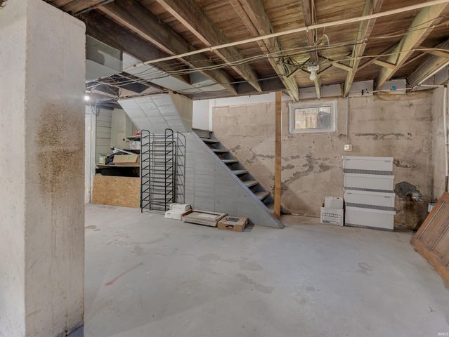 2526 S Wayne Avenue, Fort Wayne, IN 46807