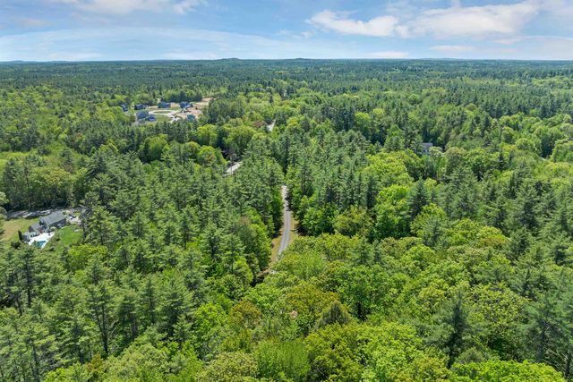 8 STONE FARM Road, Barrington, NH 03825