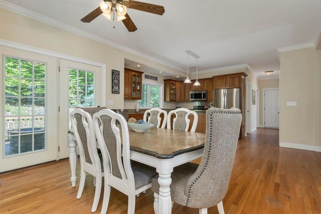 8 STONE FARM Road, Barrington, NH 03825