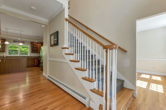 8 STONE FARM Road, Barrington, NH 03825