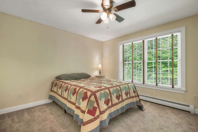 8 STONE FARM Road, Barrington, NH 03825