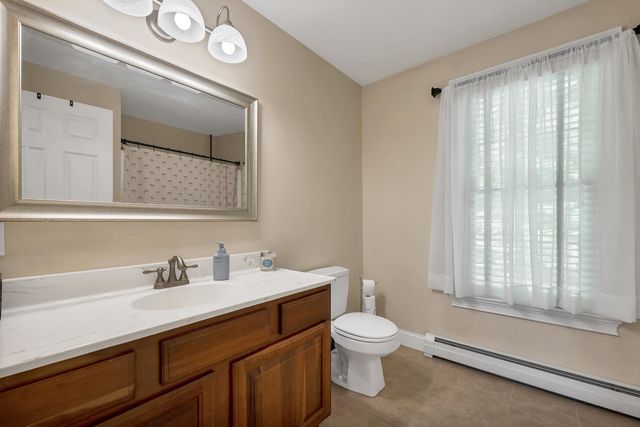 8 STONE FARM Road, Barrington, NH 03825