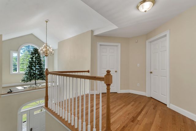 8 STONE FARM Road, Barrington, NH 03825