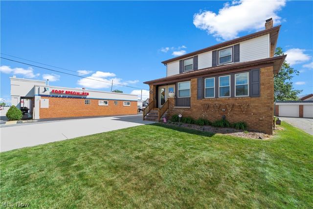 5641 Ridge Road, Parma, OH 44129