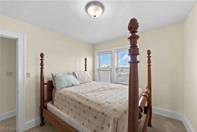 5641 Ridge Road, Parma, OH 44129