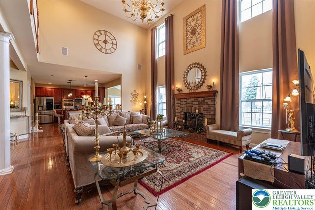4415 Crosswinds Drive, Bethlehem Twp, PA 18045