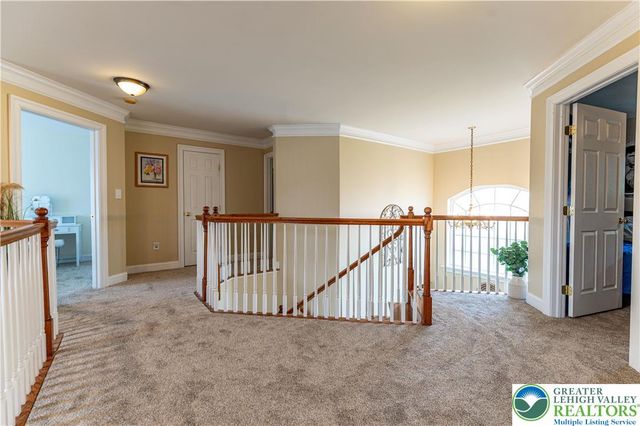 4415 Crosswinds Drive, Bethlehem Twp, PA 18045