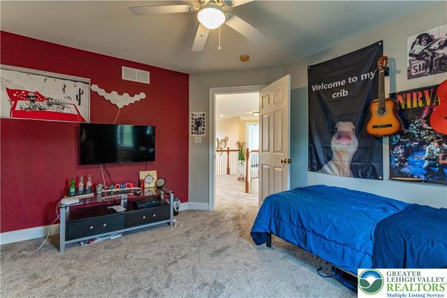 4415 Crosswinds Drive, Bethlehem Twp, PA 18045