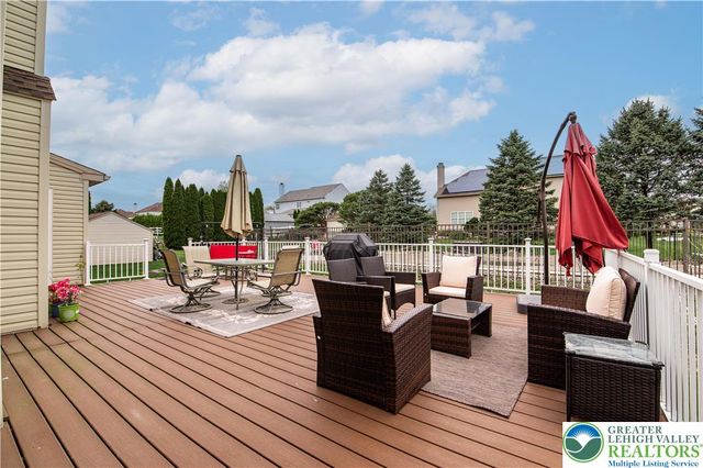 4415 Crosswinds Drive, Bethlehem Twp, PA 18045