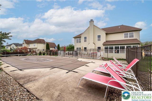 4415 Crosswinds Drive, Bethlehem Twp, PA 18045