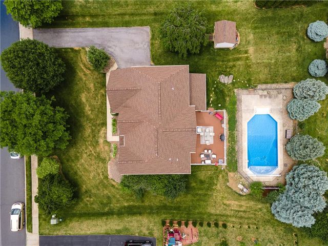 4415 Crosswinds Drive, Bethlehem Twp, PA 18045