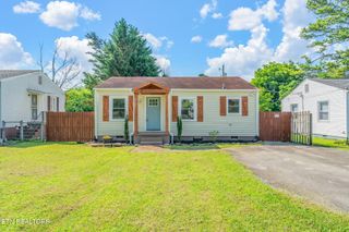 2730 Carson Ave, Knoxville, TN 37917
