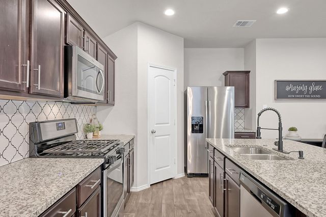 40324 Blossom Valley Lane, Magnolia, TX 77354