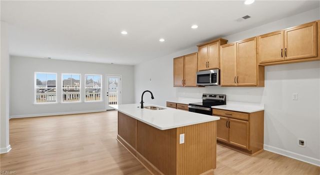 4301 Abercorn Dr Unit 101, Suffolk, VA 23435