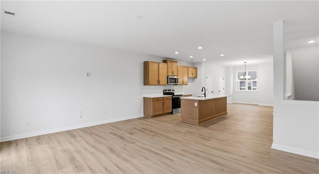 4301 Abercorn Dr Unit 101, Suffolk, VA 23435