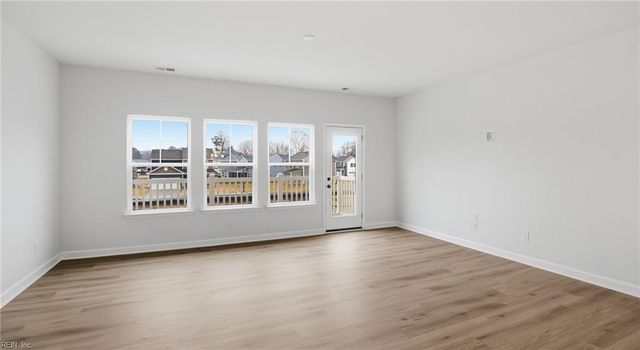 4301 Abercorn Dr Unit 101, Suffolk, VA 23435