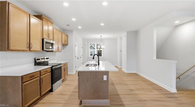 4301 Abercorn Dr Unit 101, Suffolk, VA 23435