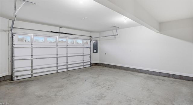 4301 Abercorn Dr Unit 101, Suffolk, VA 23435