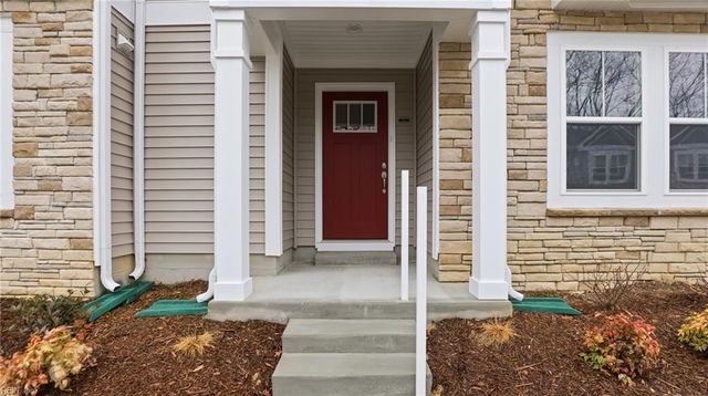 4301 Abercorn Dr Unit 101, Suffolk, VA 23435